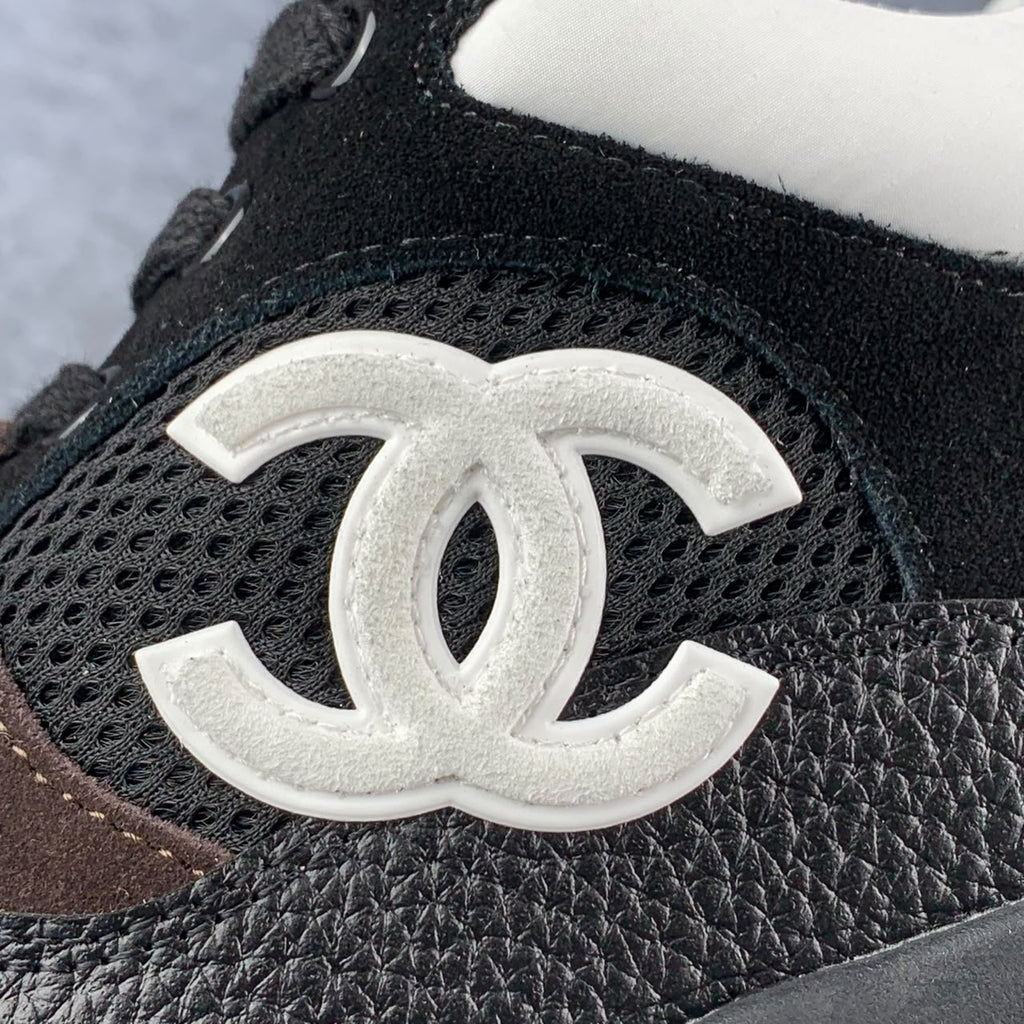 Chanel Wmns CC Logo Sneaker 'Black Brown White