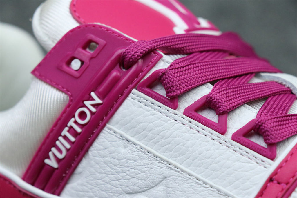 WMNS LV Trainer 'Fuchsia'